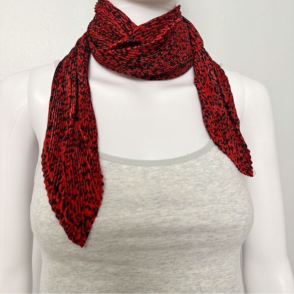 ɢᴜᴄ ᴢᴀʀᴀ ꜱᴀᴛɪɴ ᴄʜᴇᴇᴛᴀʜ ɴᴇᴄᴋᴇʀᴄʜɪᴇꜰ ꜰᴏᴜʟᴀʀᴅ ᴀᴄᴄᴇꜱꜱᴏʀʏ - Picture 9 of 16